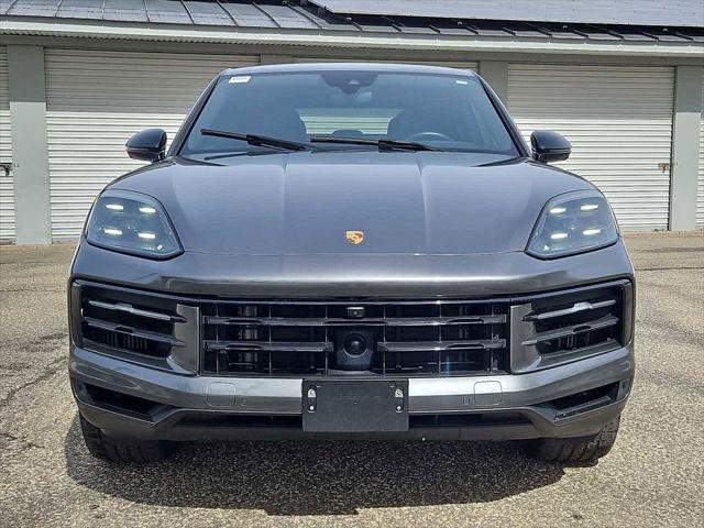 2024 Porsche Cayenne Unknown