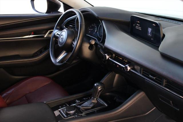 2023 Mazda Mazda3 2.5 S Carbon Edition