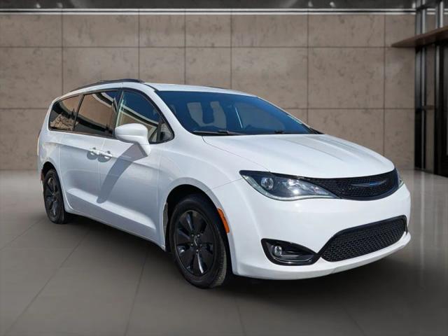 2020 Chrysler Pacifica Hybrid Touring L