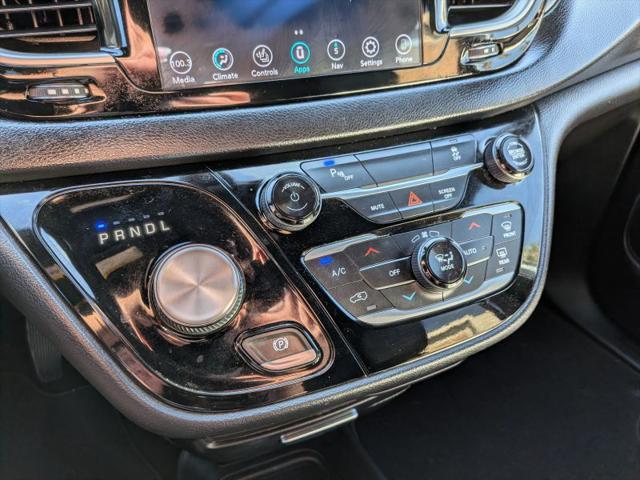 2020 Chrysler Pacifica Hybrid Touring L