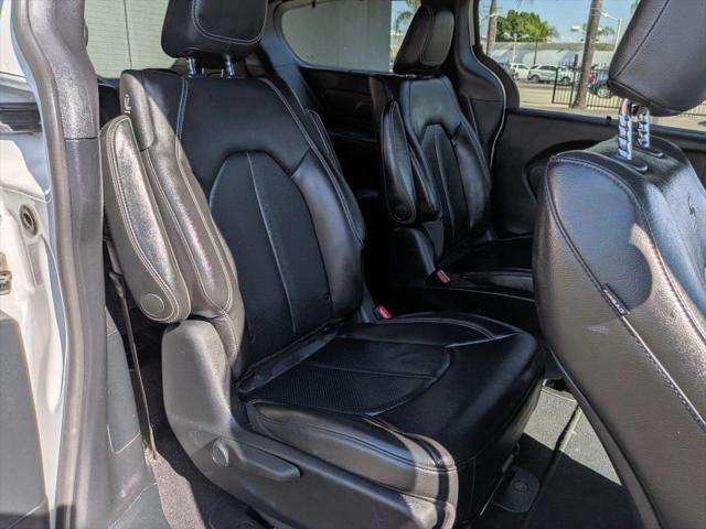 2020 Chrysler Pacifica Hybrid Touring L