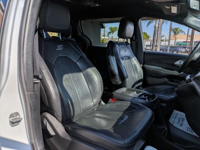 2020 Chrysler Pacifica Hybrid Touring L