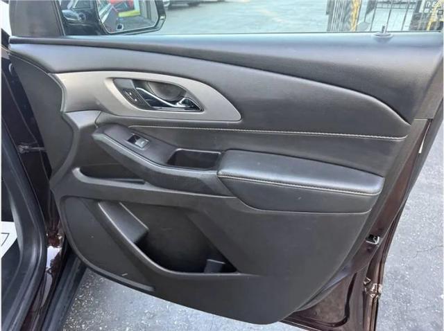 2020 Chevrolet Traverse FWD LT Cloth