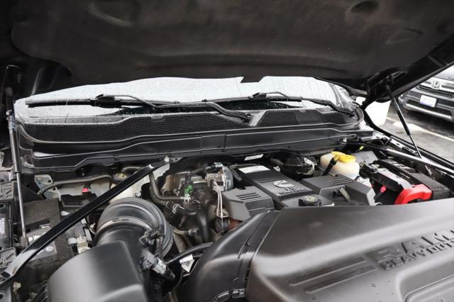 2024 Ram 3500 Limited Crew Cab 4x4 8' Box