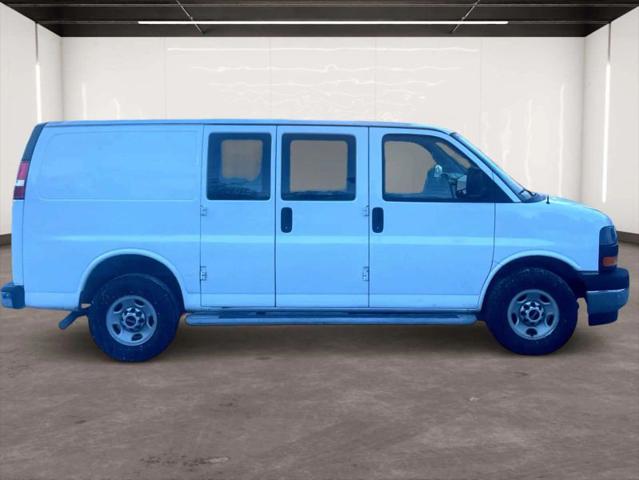 2017 GMC Savana 2500 Work Van