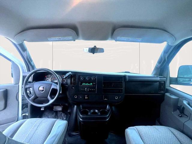 2017 GMC Savana 2500 Work Van