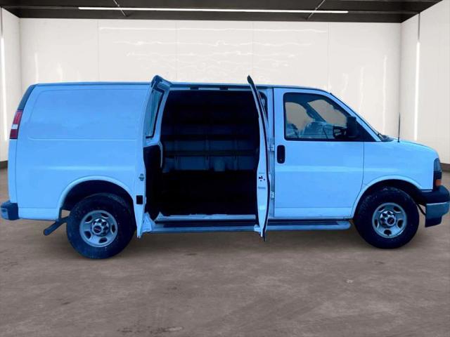 2017 GMC Savana 2500 Work Van