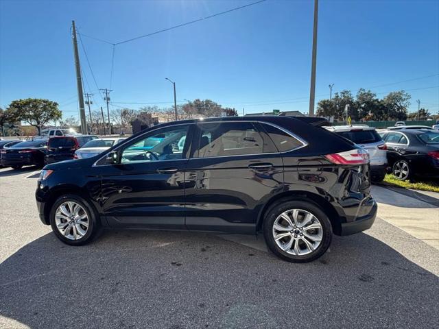 2022 Ford Edge Titanium