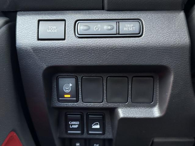 2025 Nissan Frontier Crew Cab PRO-4X 4x4