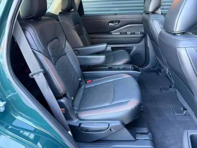 2022 Nissan Pathfinder Platinum 4WD