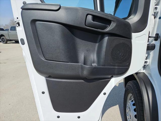 2026 Ram ProMaster Cargo Van Tradesman Low Roof 136" WB w/Pass Seat