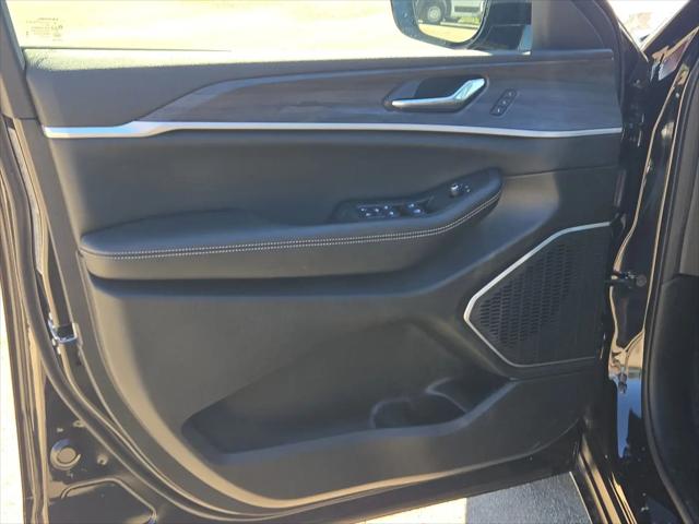 2026 Jeep Grand Cherokee L Limited 4x2