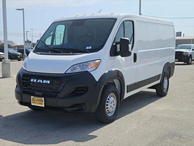 2026 Ram ProMaster Cargo Van Tradesman Low Roof 136" WB w/Pass Seat