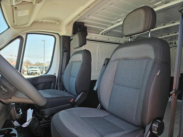 2026 Ram ProMaster Cargo Van Tradesman Low Roof 136" WB w/Pass Seat