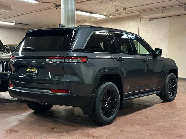 2026 Jeep Grand Cherokee Altitude 4x4