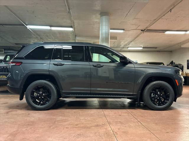 2026 Jeep Grand Cherokee Altitude 4x4