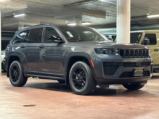2026 Jeep Grand Cherokee Altitude 4x4