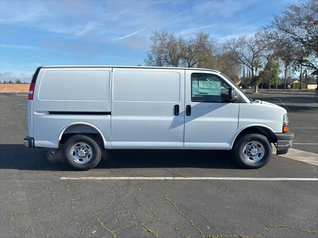 2026 Chevrolet Express Cargo Van 2500 Regular Wheelbase, WT, RWD