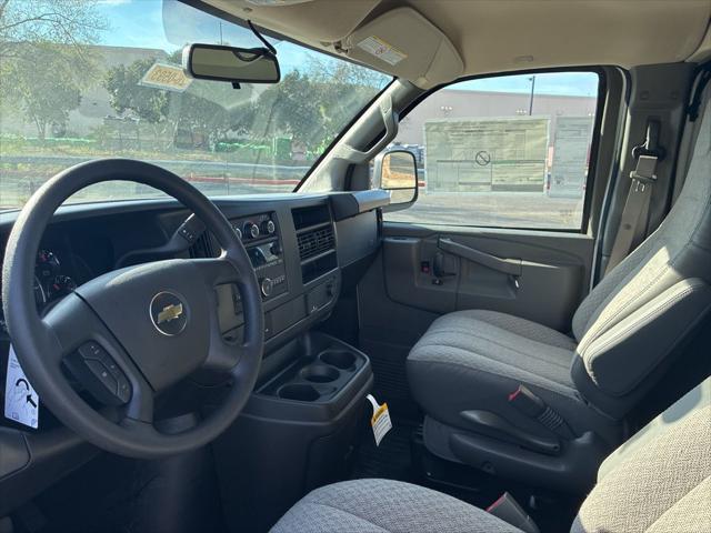 2026 Chevrolet Express Cargo Van 2500 Regular Wheelbase, WT, RWD