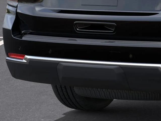 2026 Chevrolet Suburban LS, 4WD
