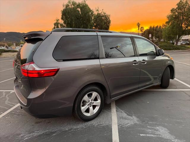 2020 Toyota Sienna LE
