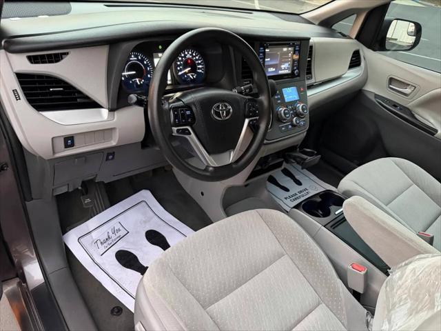2020 Toyota Sienna LE