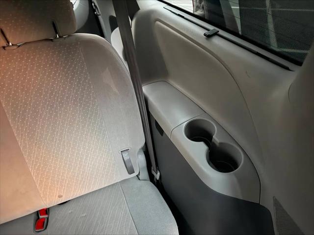 2020 Toyota Sienna LE