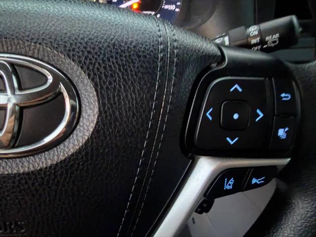 2020 Toyota Sienna LE