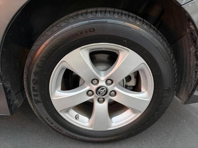 2020 Toyota Sienna LE