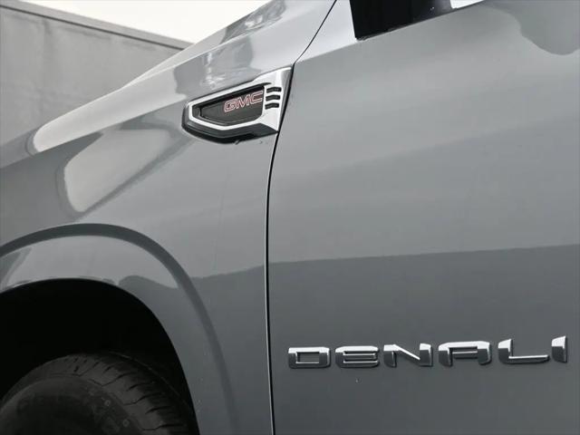2025 GMC Yukon 4WD Denali