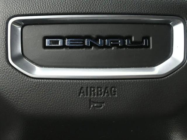 2025 GMC Yukon 4WD Denali