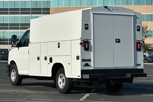 2025 Chevrolet Express Cutaway Work Van