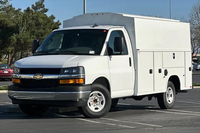 2025 Chevrolet Express Cutaway Work Van