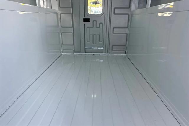2025 Chevrolet Express Cutaway Work Van