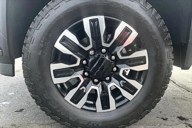 2026 GMC Sierra 2500HD Crew Cab, Standard Bed, Denali Ultimate, 4WD
