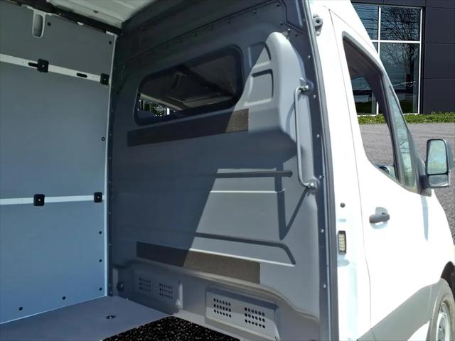 2026 Mercedes-Benz Sprinter 2500 Standard Roof 4-Cyl Diesel HO