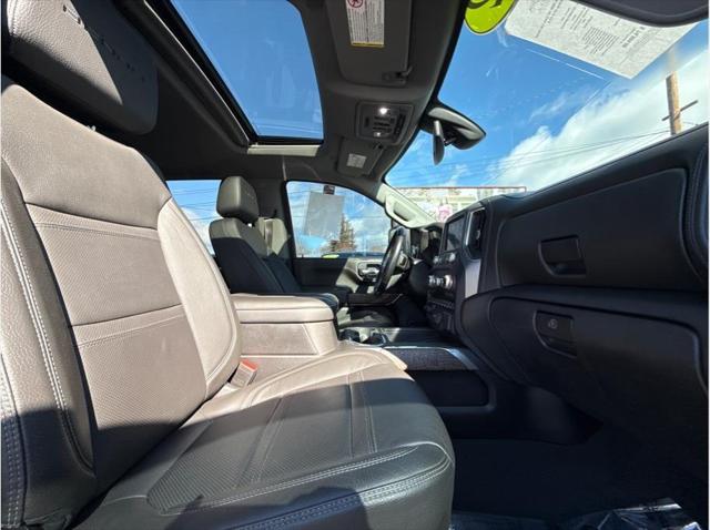 2022 GMC Sierra 2500HD 4WD Crew Cab Standard Bed Denali