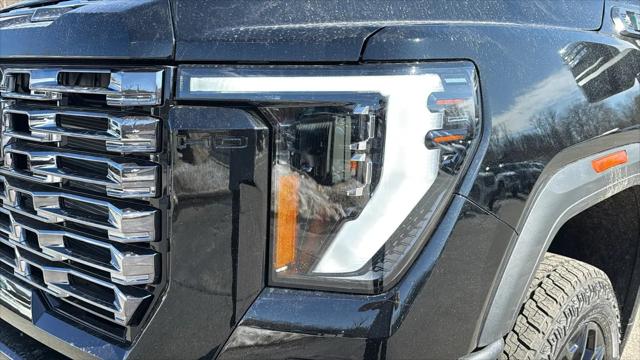 2026 GMC Sierra 2500HD Crew Cab, Standard Bed, Denali Ultimate, 4WD