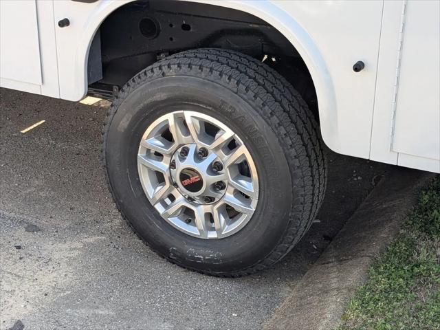 2026 GMC Sierra 2500HD Crew Cab, Long Bed, Pro, RWD