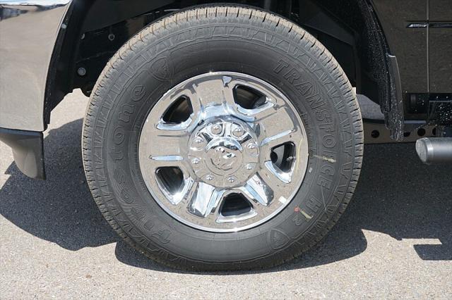 2026 Ram 3500 Tradesman Crew Cab 4x4 8' Box