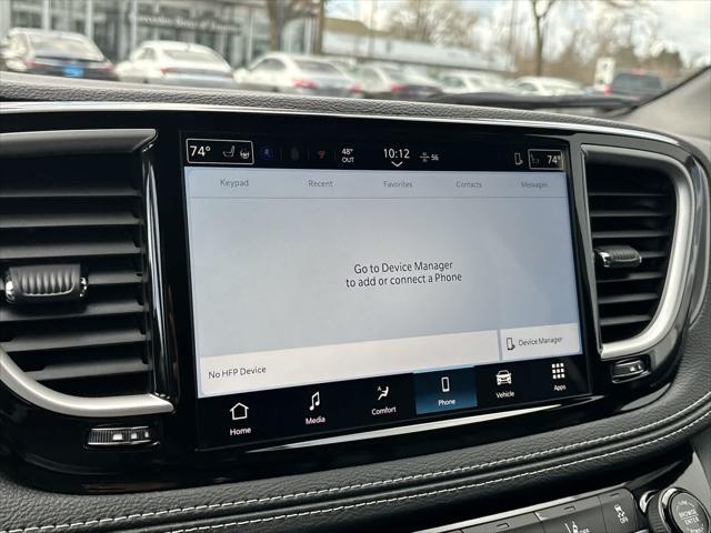 2026 Chrysler Pacifica Select AWD