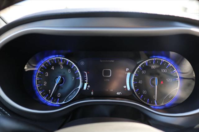 2026 Chrysler Pacifica Select AWD