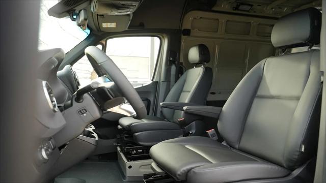 2026 Mercedes-Benz Sprinter 2500 Standard Roof 4-Cyl Diesel HO