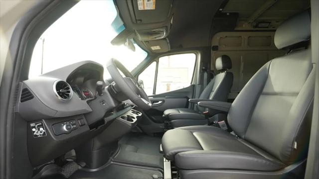 2026 Mercedes-Benz Sprinter 2500 Standard Roof 4-Cyl Diesel HO