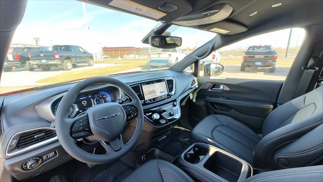 2026 Chrysler Pacifica Select AWD