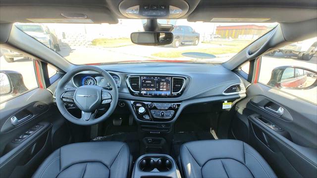 2026 Chrysler Pacifica Select AWD