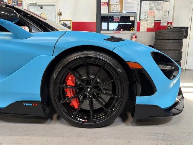 2021 McLaren 765LT Coupe