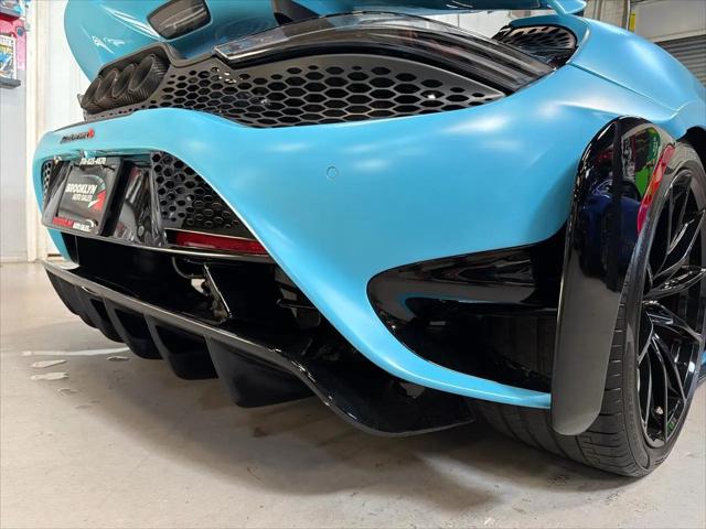 2021 McLaren 765LT Coupe