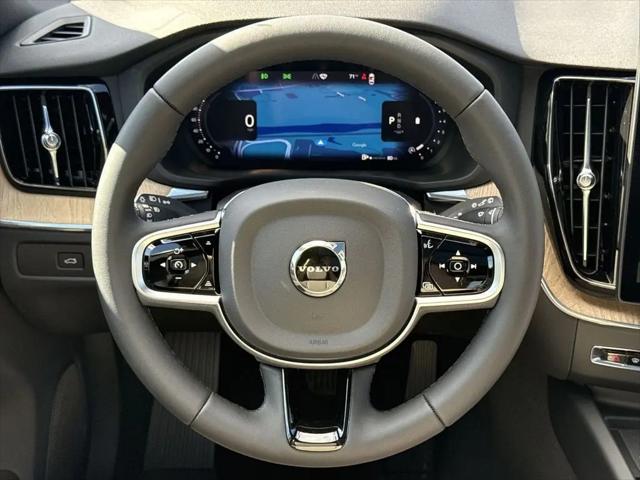 2026 Volvo XC60 B5 Core