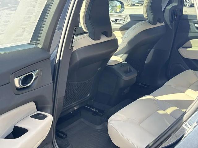2026 Volvo XC60 B5 Core
